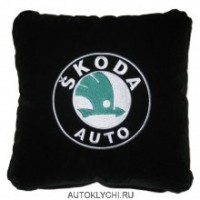 Подушки с логотипом марки автомобиля SKODA